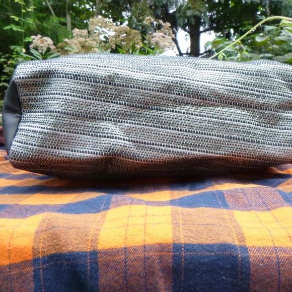 Yankee Candle zodiac tealight candle holders with tealights and tote - Picture 6 of 15